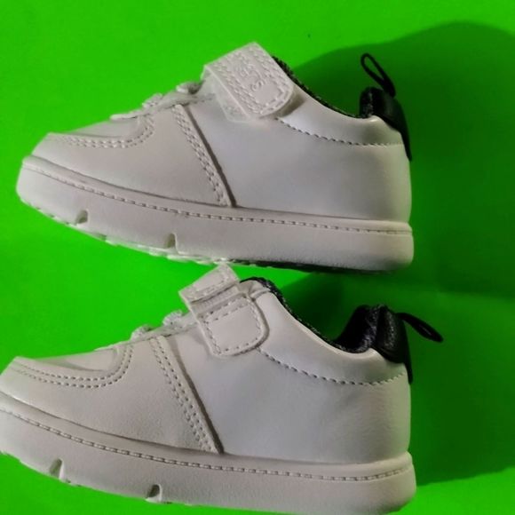 Carter toddler shoes. - Picture 3 of 5